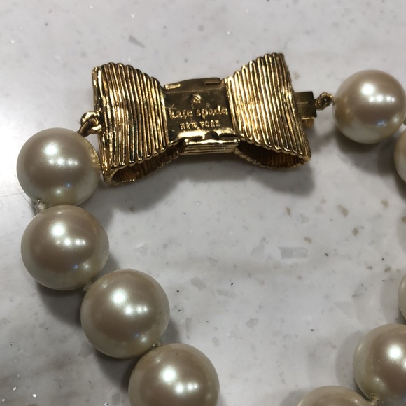 Kate Spade All Wrapped Up in Pearl's Necklace - Picture 5 of 7